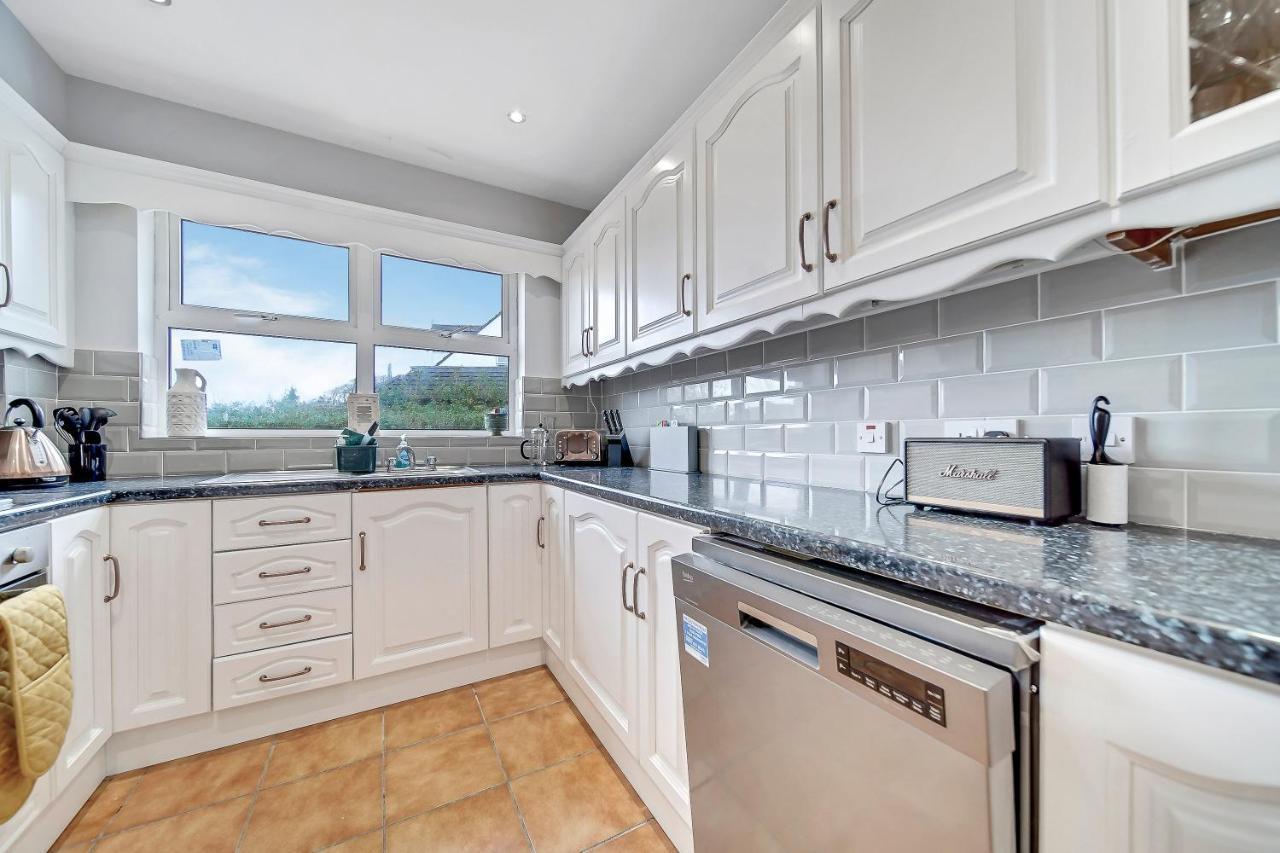 Luxury Accommodation With Games Room - Sleeps 10 Rathmullan Esterno foto