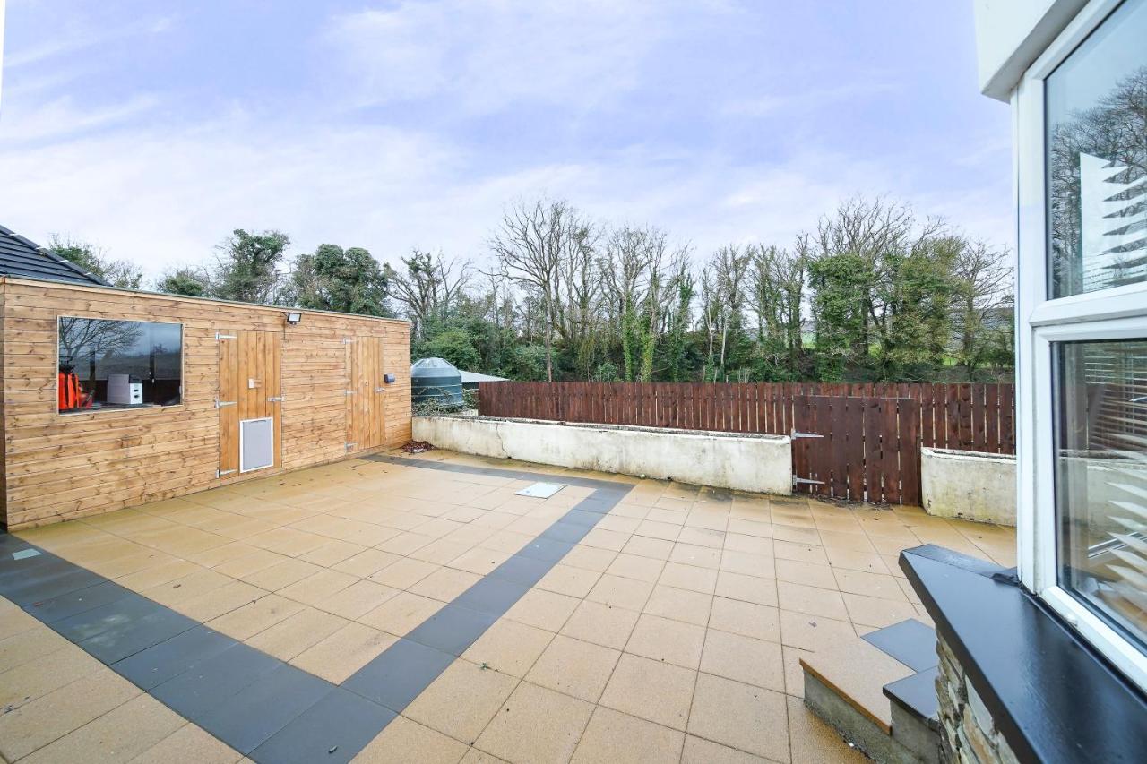 Luxury Accommodation With Games Room - Sleeps 10 Rathmullan Esterno foto